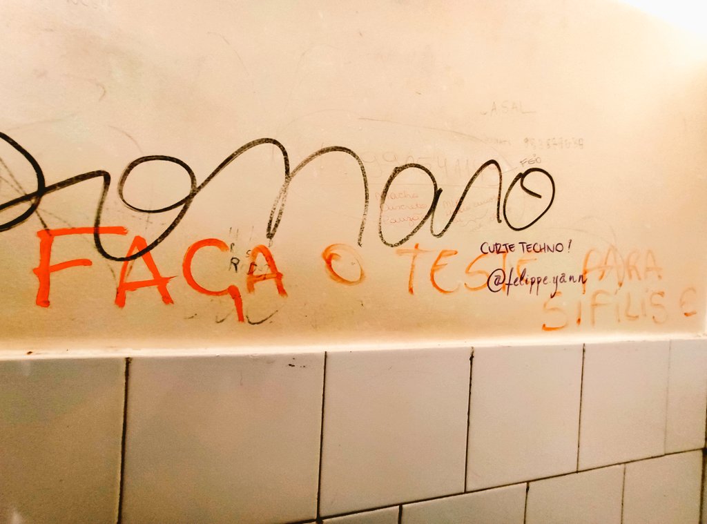 disforiaaaa's tweet photo. campanhas informais de saúde pública 🥺❤️ https://t.co/IsC9gxmHjc