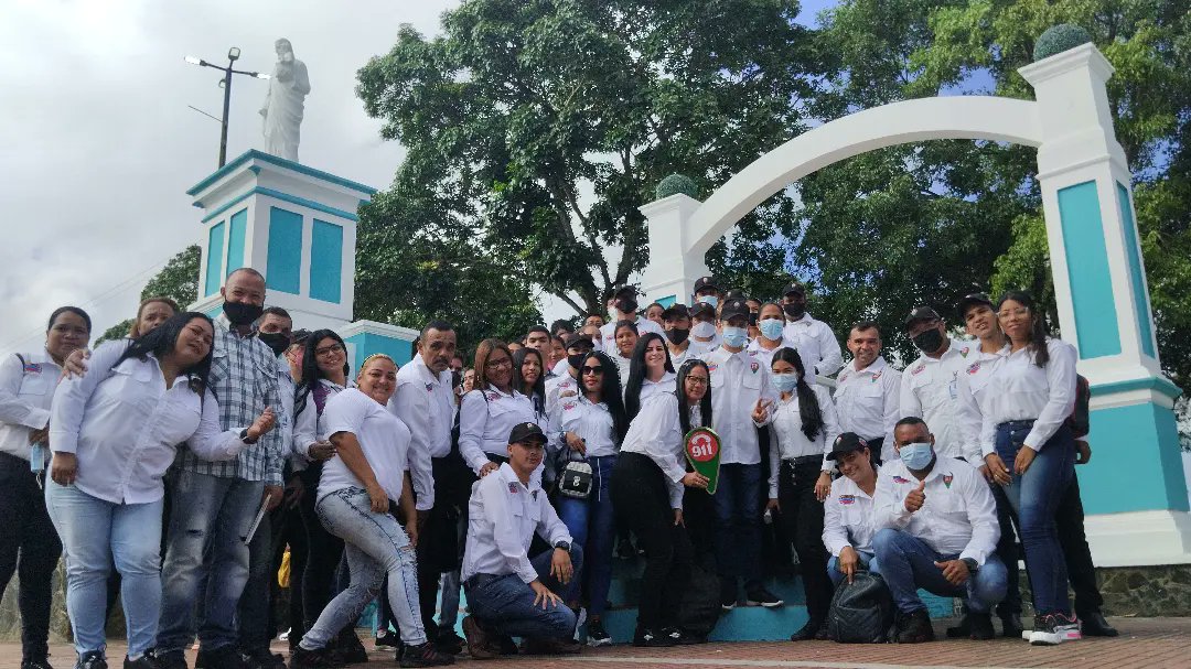ven911delta's tweet photo. #29Ago| Dimos inicio a las actividades para celebrar la semana Aniversario de la creación del Ven911 Delta Amacuro, ya 3 años, con una misa de acción de gracia, para agradecerle a Dios.

#Ven911Contigo
#SeguimosEnVictoria
@lizetadelta @prensagobdelta @ven911oficial @dicurualberth https://t.co/UHErhlSbud