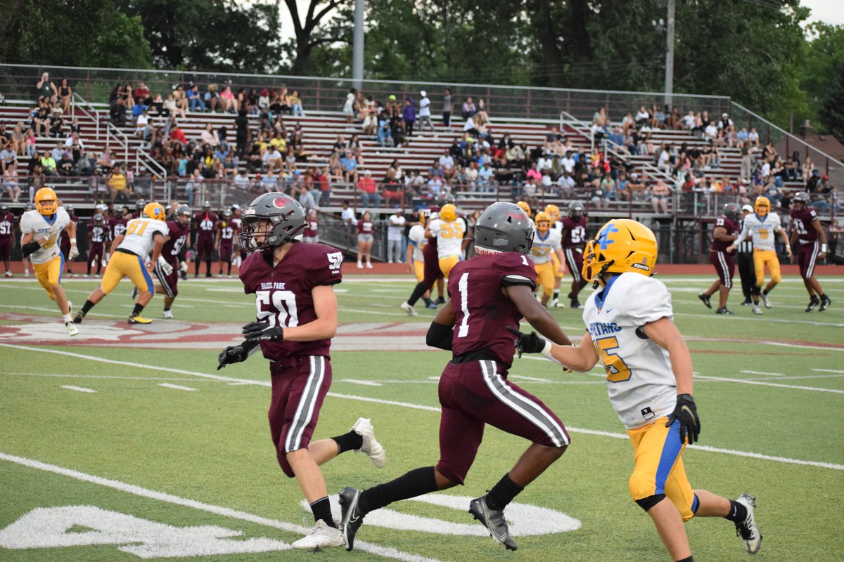 HPS_athletics's tweet photo. Our Varsity Football team opened the 2022 season with a 26-0 win over Imlay City in a non-league contest. Here are pictures from the game. The Vikings travel to Marysville for a MAC Crossover game on Thursday. #hazelparkschools #GoVikings #neverringthebell https://t.co/lWMpDz91hw