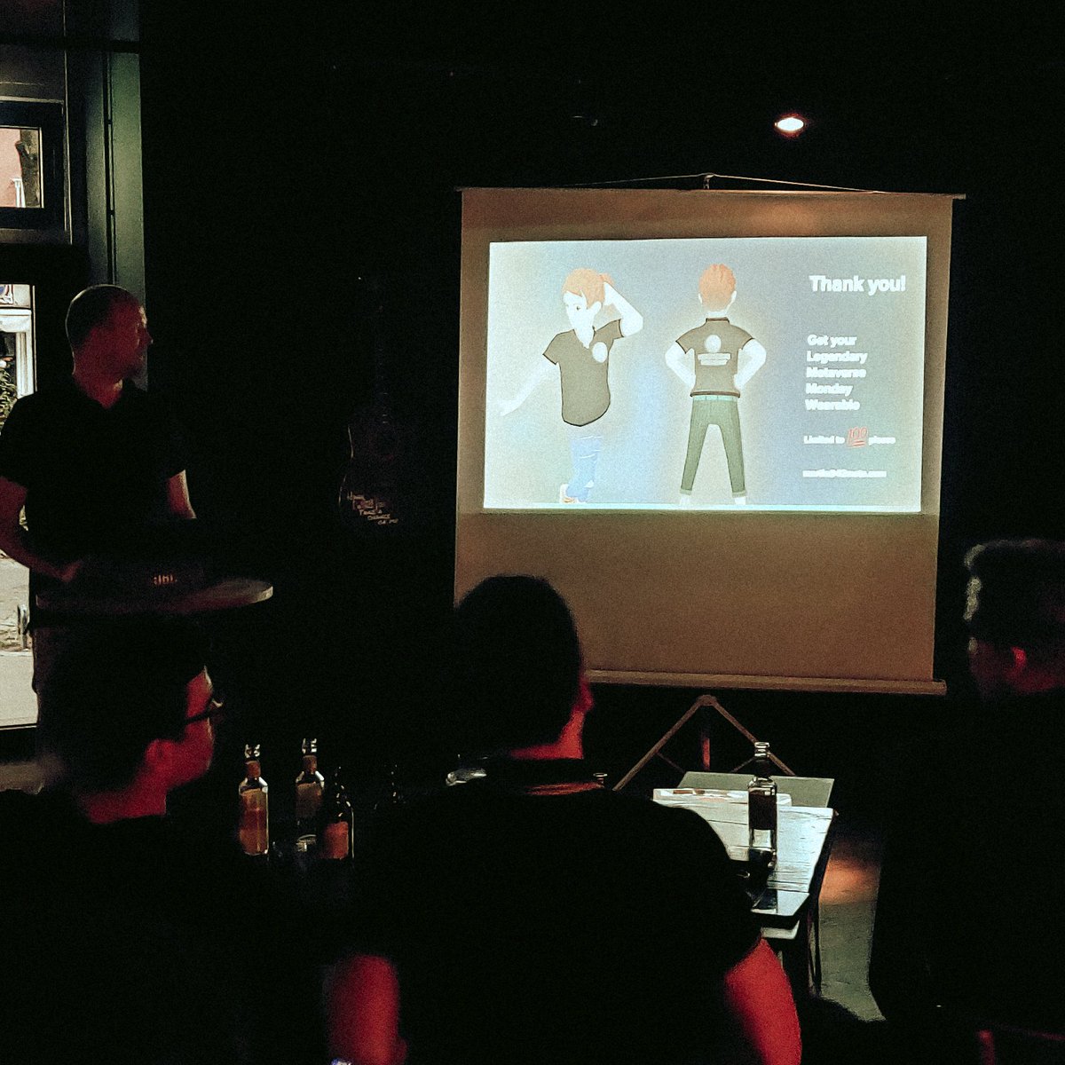 Meta_Monday's tweet photo. Martin Frericks from 42meta has a special surprise for our #MetaverseMonday Crowd: a legendary #Metaverse Monday wearable for #Decentraland #NFT https://t.co/JfAFdHiLIz