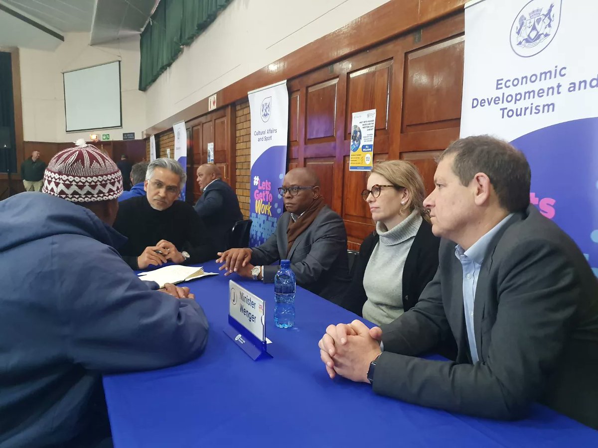 Mayor Dirk Kotze tweet media