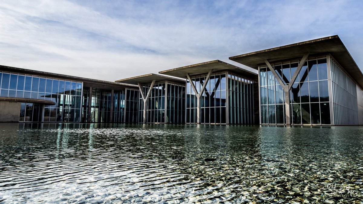 bpaletz's tweet photo. @DanRather The Modern in Fort Worth, a must visit.  @themodernfw https://t.co/iVzOiJrRzW