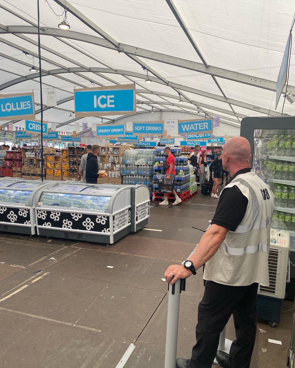 What an amazing week at <a href="/Optimum_sec/">Optimum.Security.Services</a> !! First festival✅ Thank you to Main Event Security for asking us to supply over 30 security operatives. Such a great week!! ⬜️⬛️🟧 

#festival #security #creamfields #optimum #oss