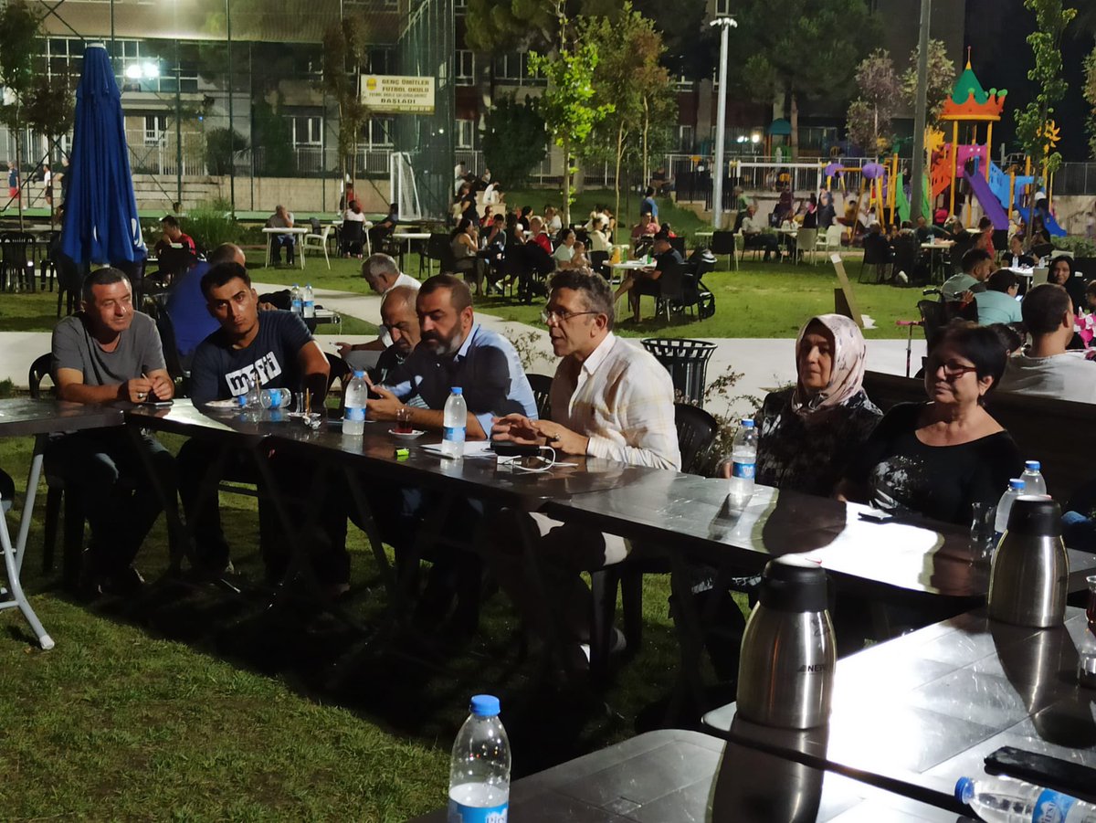 Ozturkdenizli's tweet image. Pamukkale 2. Bölge Mahalle Başkanlarımızla istişare yaptık.
Seçim öncesi mahallelerindeki durum analizi ve çalışmaları hakkında Bilgi alış-verişinde bulunduk. @iyi_pamukkale20