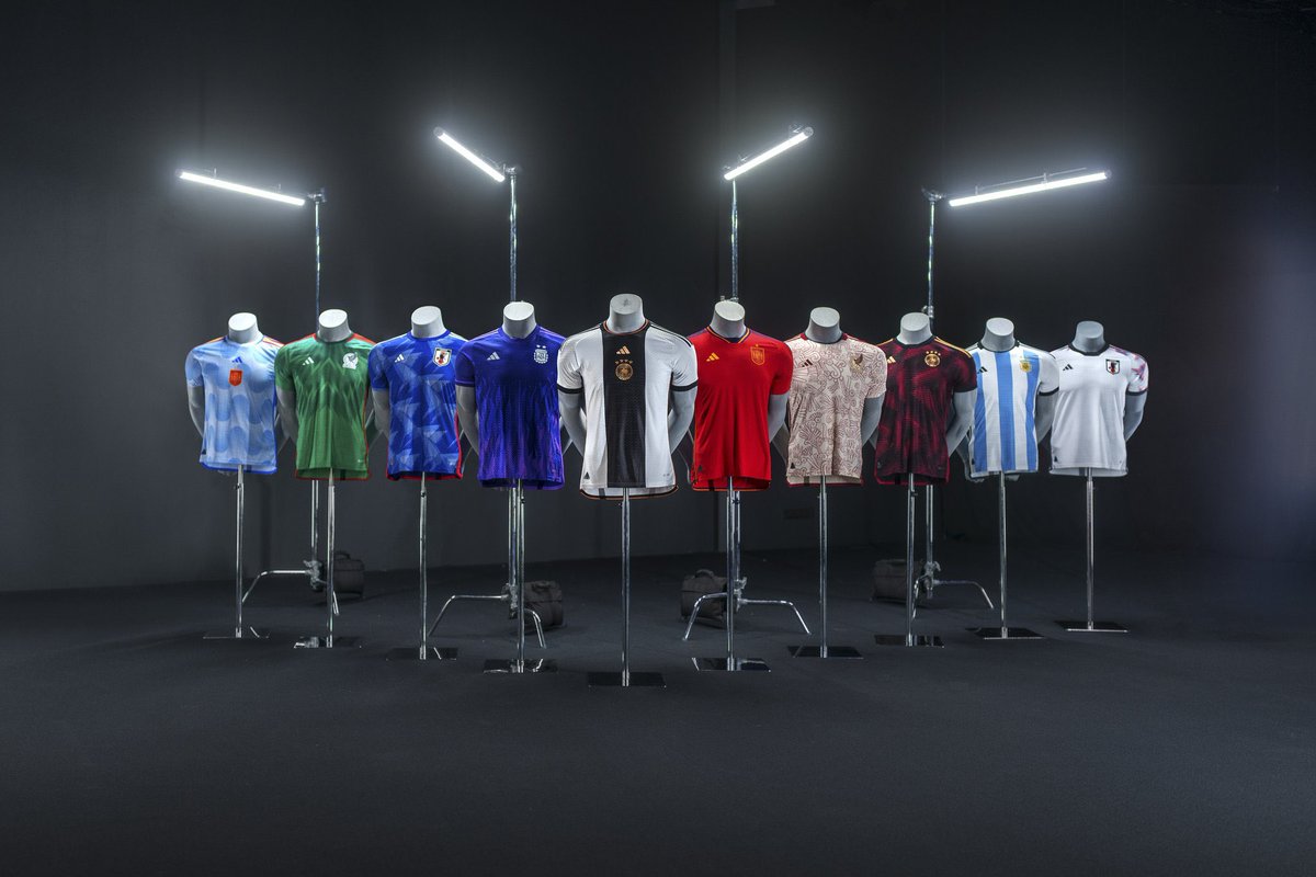 MeteGoI_'s tweet photo. Las equipaciones que Adidas presentó para #WorldcupQatar2022 

¿Te gustan? ¿Cuál es tu favorita? https://t.co/ik5ENVydB8