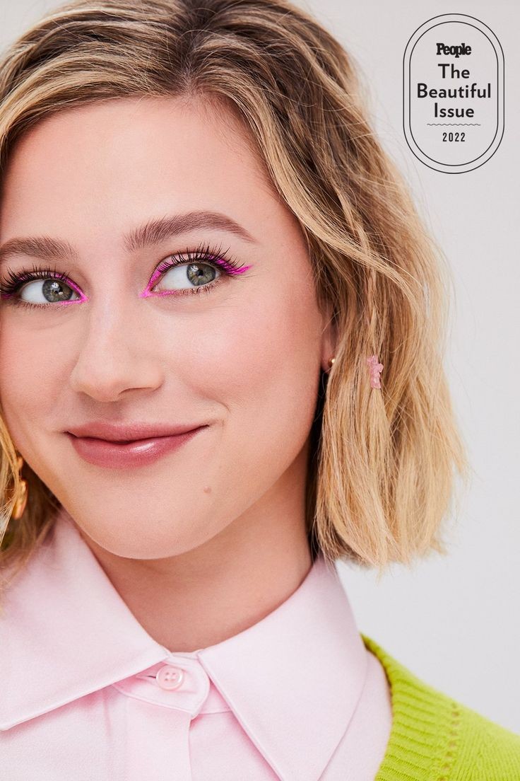 rhrtmrgn's tweet photo. day 16 #favoritemakeup #LookBothWays #lilireinhart @projectslili π!! https://t.co/n0gdTKiQuh