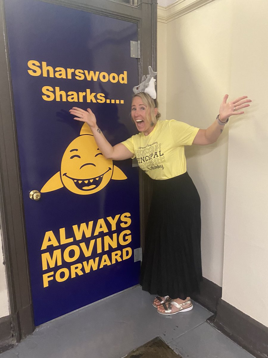 SharswoodSharks's tweet image. What a smooth and amazing first day!  We are so excited to have our Sharks back n the building!  Thank you to @GoldenbergGroup  for helping us kick off the 22-23 school year!  #movingforward #sharswoodsharks