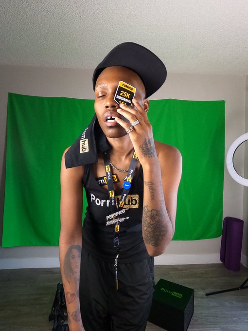 Thanks for the 25K gift box @PornhubModels @Pornhub   https://t.co/im17LMNFKp https://t.co/17XLuZyYY<a class="tags" target="_blank" title="On Twitter" href="/?out=eyJ0eXAiOiJKV1QiLCJhbGciOiJIUzUxMiJ9.eyJpYXQiOjE3MjI1MjQ2NTcsImlzcyI6InR3cG9ybnN0YXJzLmNvbSIsIm5iZiI6MTcyMjUyNDY1NywiZXhwIjoxNzU0MDYwNjU3LCJyZWRpcmVjdF91cmwiOiJodHRwczovL3R3aXR0ZXIuY29tL1Bvcm5odWJNb2RlbHMifQ.U4MLH51U3tZL8lNFMh2HlT-hFHsnl6jZ8q3oQIxbuhKVAl_X-wXKAHo_QInuP6rfGvoXeHIw7E1XY-7KVDjP3A">@PornhubModels</a><a class="tags" href="/tag/pornhub">@pornhub</a><a href="/tag/vaginabased"class="tags"><span>#vaginabased</span></a>