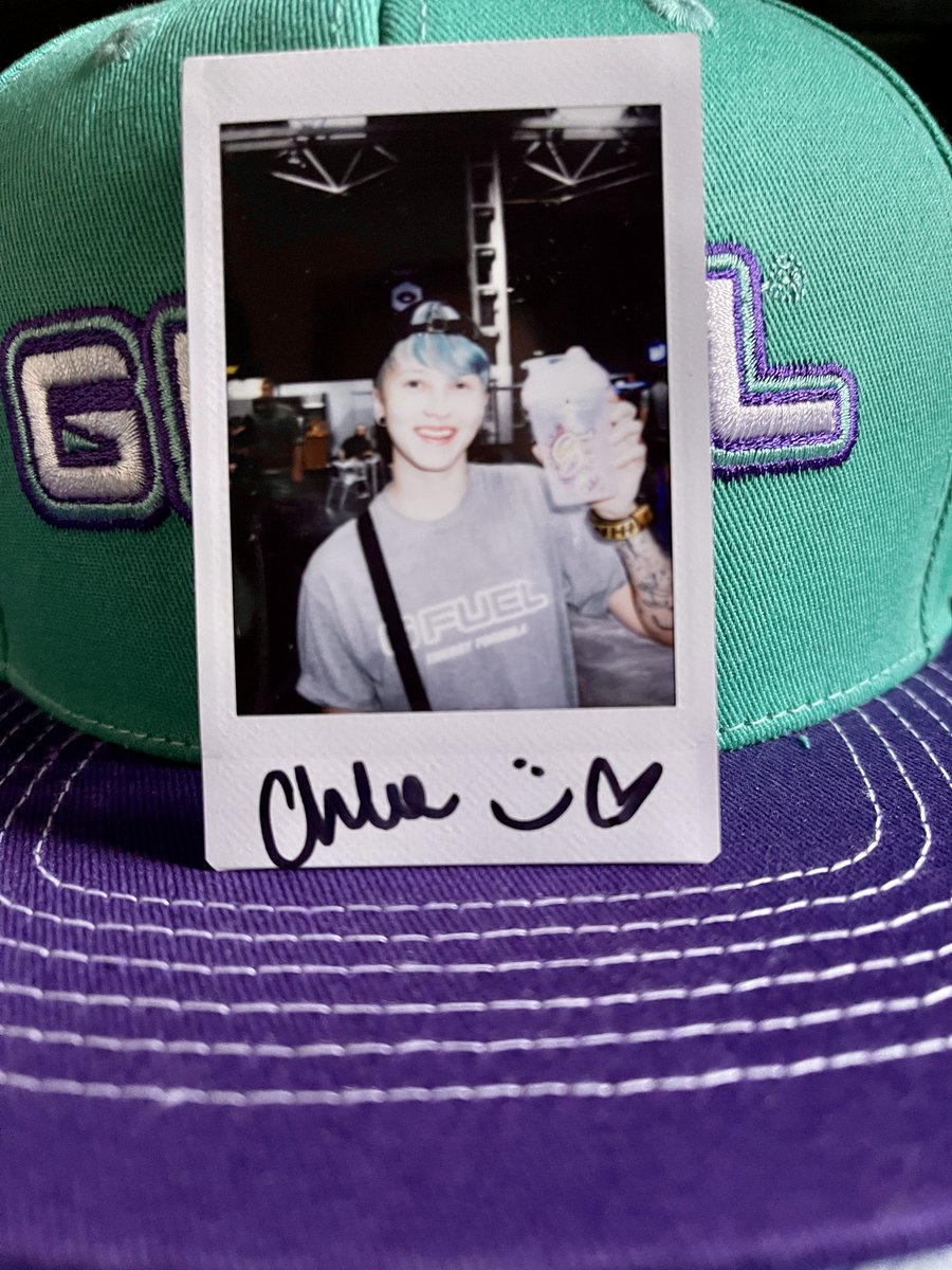 NavSundal's tweet photo. @ChloeDonald_ 

Thank you Chloe Donald for signing my Chloe Shaker and my lil Polaroid pics. 😌🥰

Was such a honor to finally meet you and chill with you for a lil while. You made my day 🙂 ❤

@GFuelEnergy @limeprogaming https://t.co/ozix1w1S72