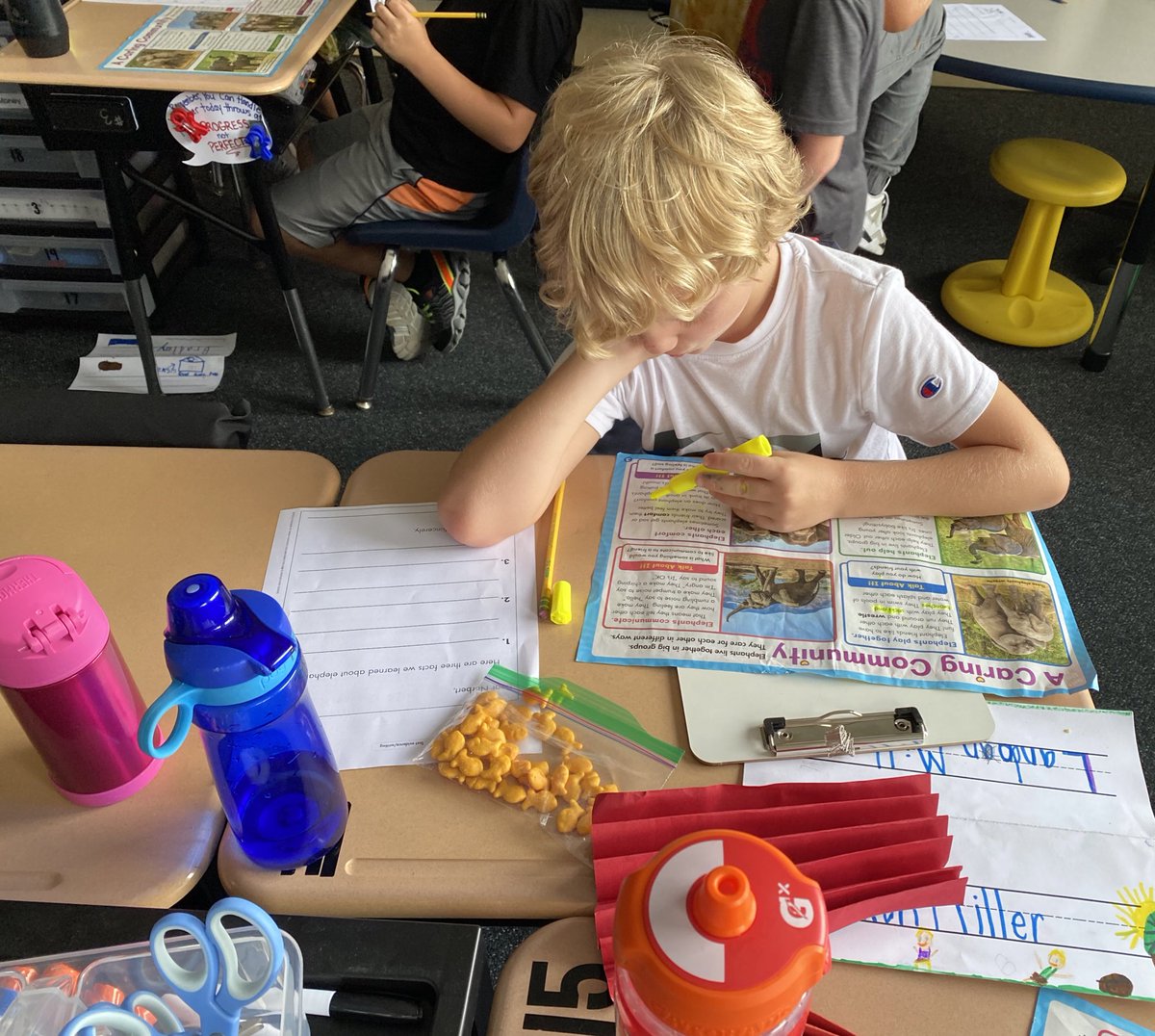 awlswa's tweet photo. Reading informational text about elephants and writing facts that we learn! 🐘🐘🐘🐘 #ReadingWriting https://t.co/RnTUXCQBAj