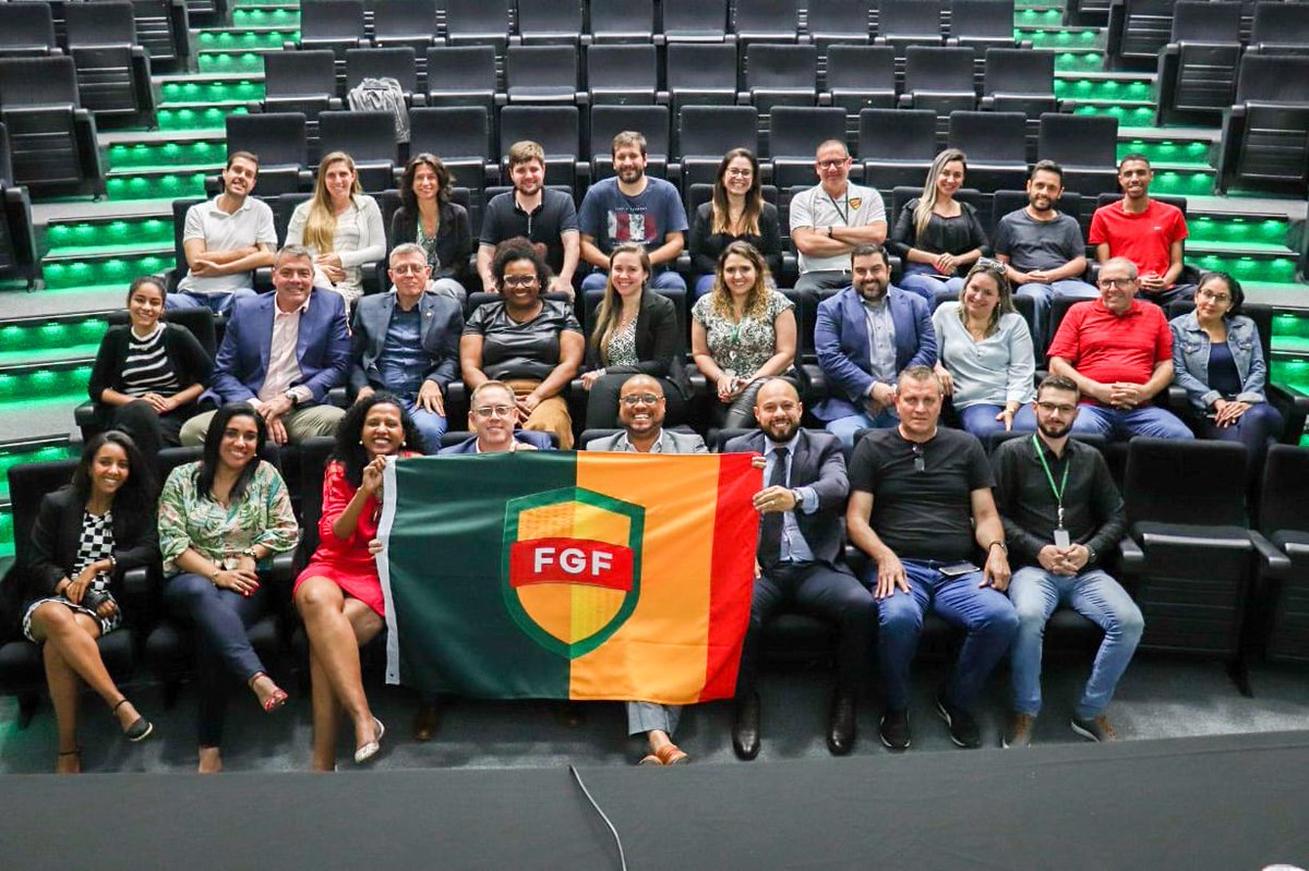 FGF realiza primeira ação do Programa Avançado de Inteligência Racial Desportiva para público interno

🔗 Leia mais em: fgf.com.br/noticia/fgf-re…

📸 Angelo Pieretti / FGF

#FGF #FutebolGaúcho #RacismoNão #InteligênciaRacialDesportiva
