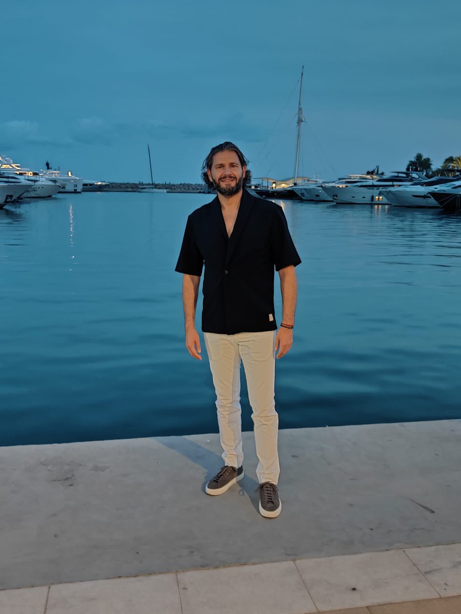 dagadave's tweet photo. #portoportals #Mallorca https://t.co/CdegAfVpET