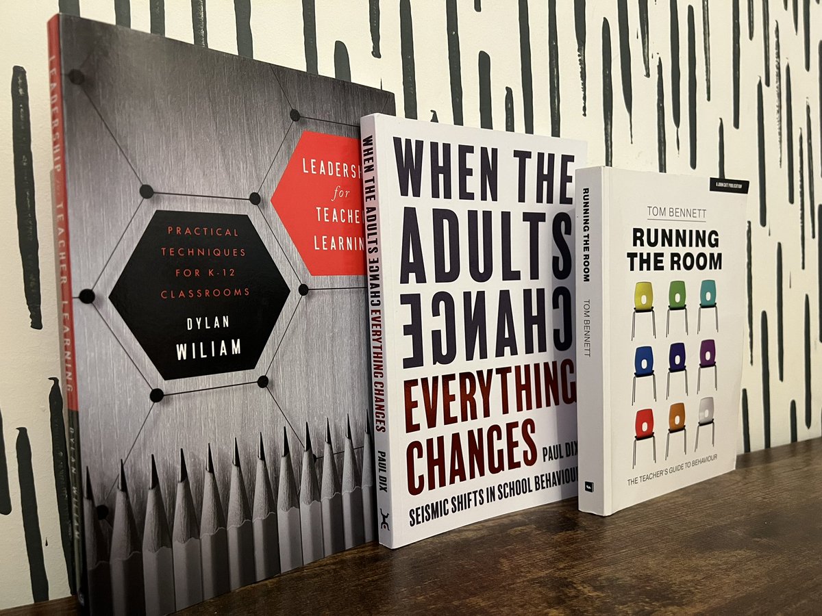 K_L_Herbert's tweet photo. This summers reading, I feel like it’s going to be a good year ahead #modelchange #leadership #coach #goals https://t.co/tmJ31Mjh8E