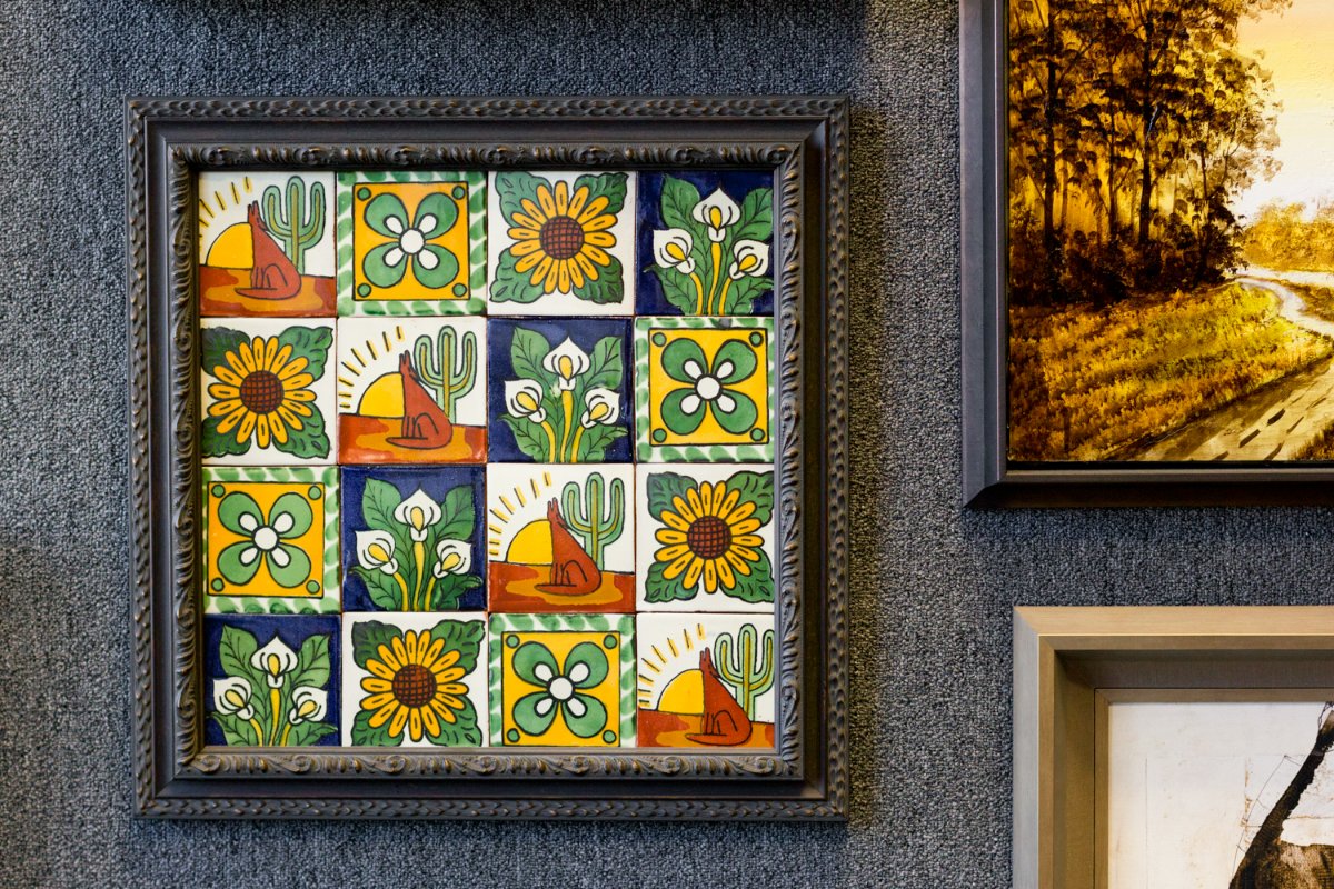 SAFastframe's tweet photo. From artwork to diplomas -- there are so many unique things you can frame! Tell us about the last thing you had us frame for you and why it's special. #FastFrame #FastFrameSanAntonio #CustomFraming #Art #Framing https://t.co/0S9SRFsYrd