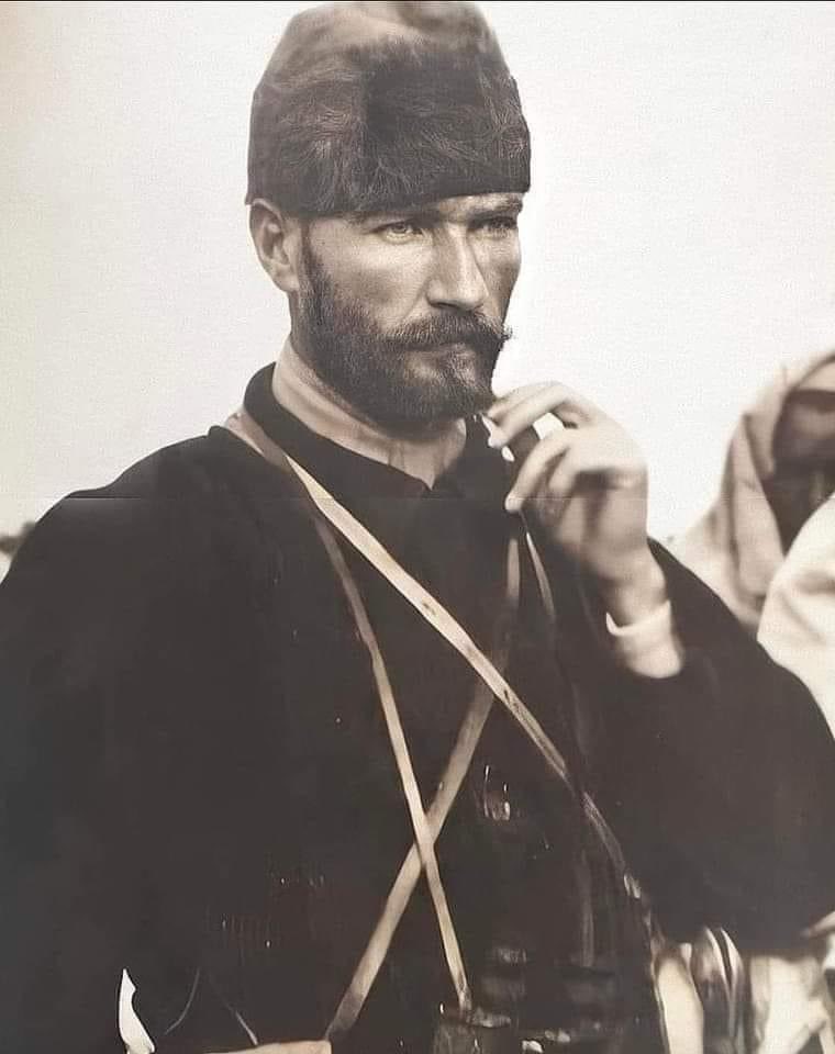 __pearII's tweet photo. Bağımsızlık mücadelemizin en büyük zaferi, 30 Ağustos Zafer Bayramı'mız kutlu olsun.

İzinden asla ayrılmayacağımız Ulu Önderimiz Gazi Mustafa Kemal Atatürk’ü ve tüm silah arkadaşlarını minnet ve saygı ile anıyoruz. 🇹🇷 https://t.co/XWXgIkYIvE
