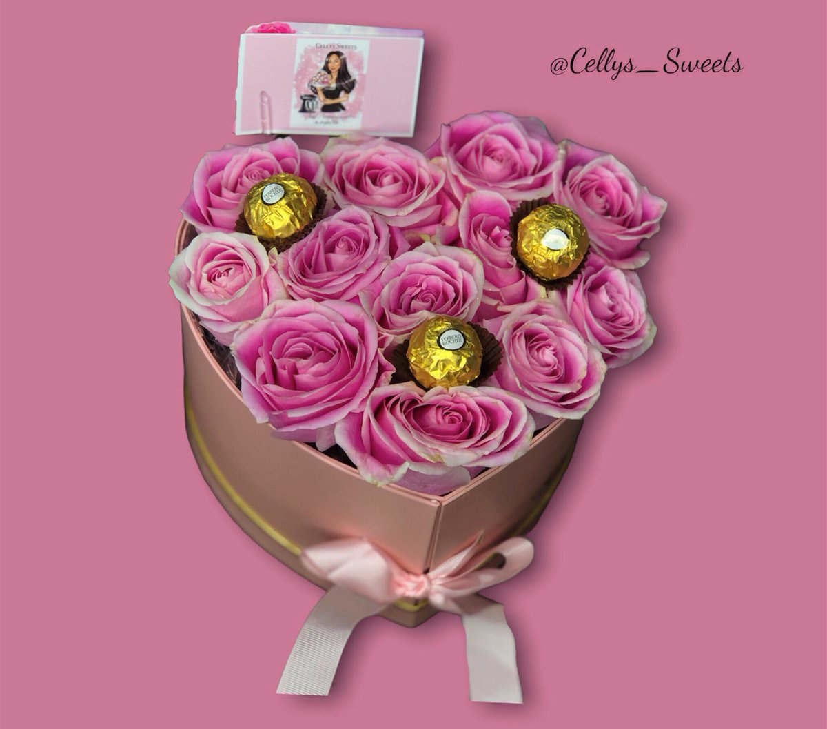 CellysSweets's tweet photo. Another Day, Another Bouquet 💐 https://t.co/LjEcHYEdyT