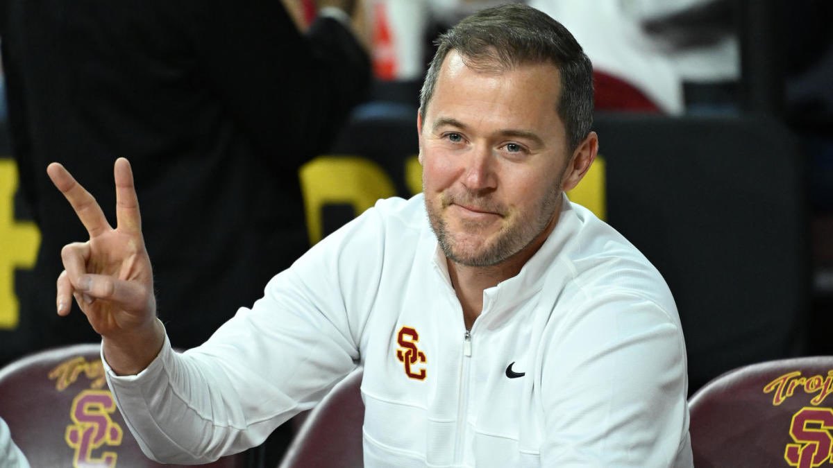 OUAthletic's tweet photo. Ironically this “Cock Commander” was chosen by the other USC. #fighton https://t.co/I3DifNZSMt
