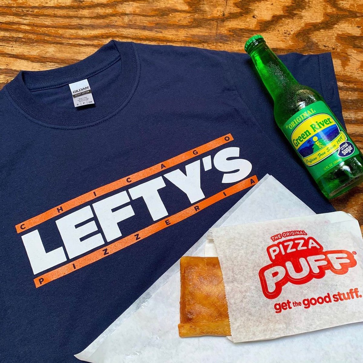 pizzapuffs's tweet photo. Rainy days call for comfort foods. Get all the comforting Chicago favorites you can handle at @leftyschicagopizzeria (even though it's probably not raining in San Diego) π
#originalpizzapuffs #getthegoodstuff #chicagolove #foodlover #comfortfood #feedyoursoul #chicagofood https://t.co/DBaAm4UPHW
