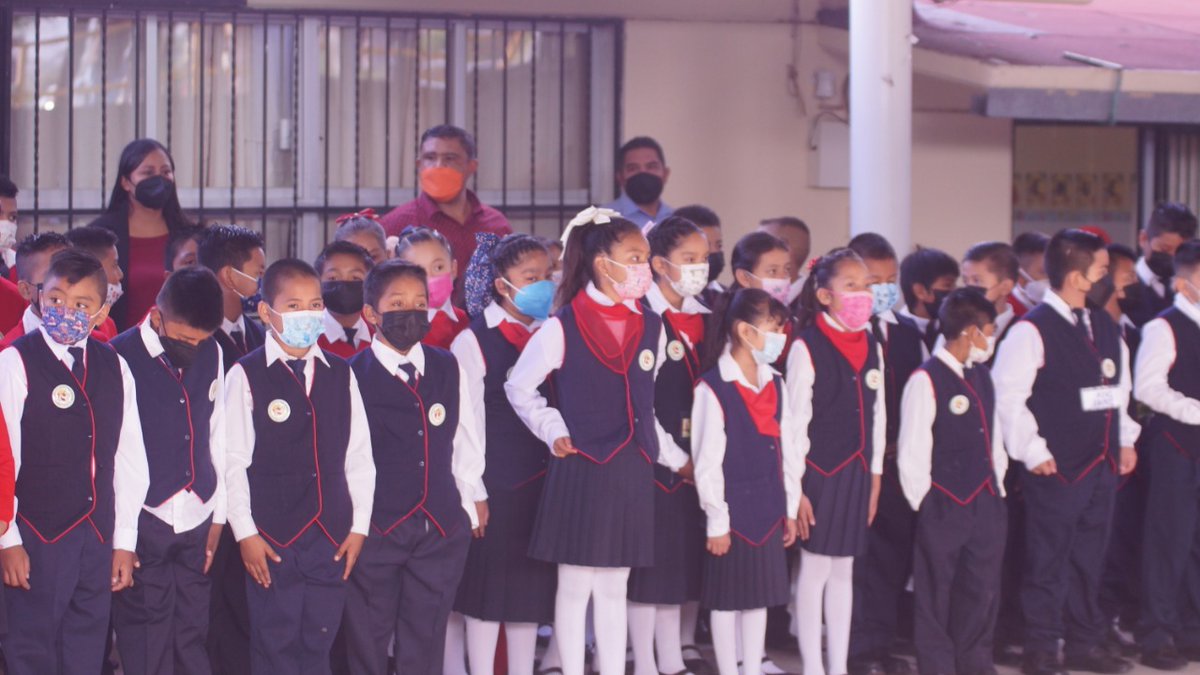 Comienza Ciclo Escolar 2022-2023 sin incidentes 

•El retorno a las aulas se da siempre privilegiando la salud de la comunidad escolar
facebook.com/GobiernoEstado…