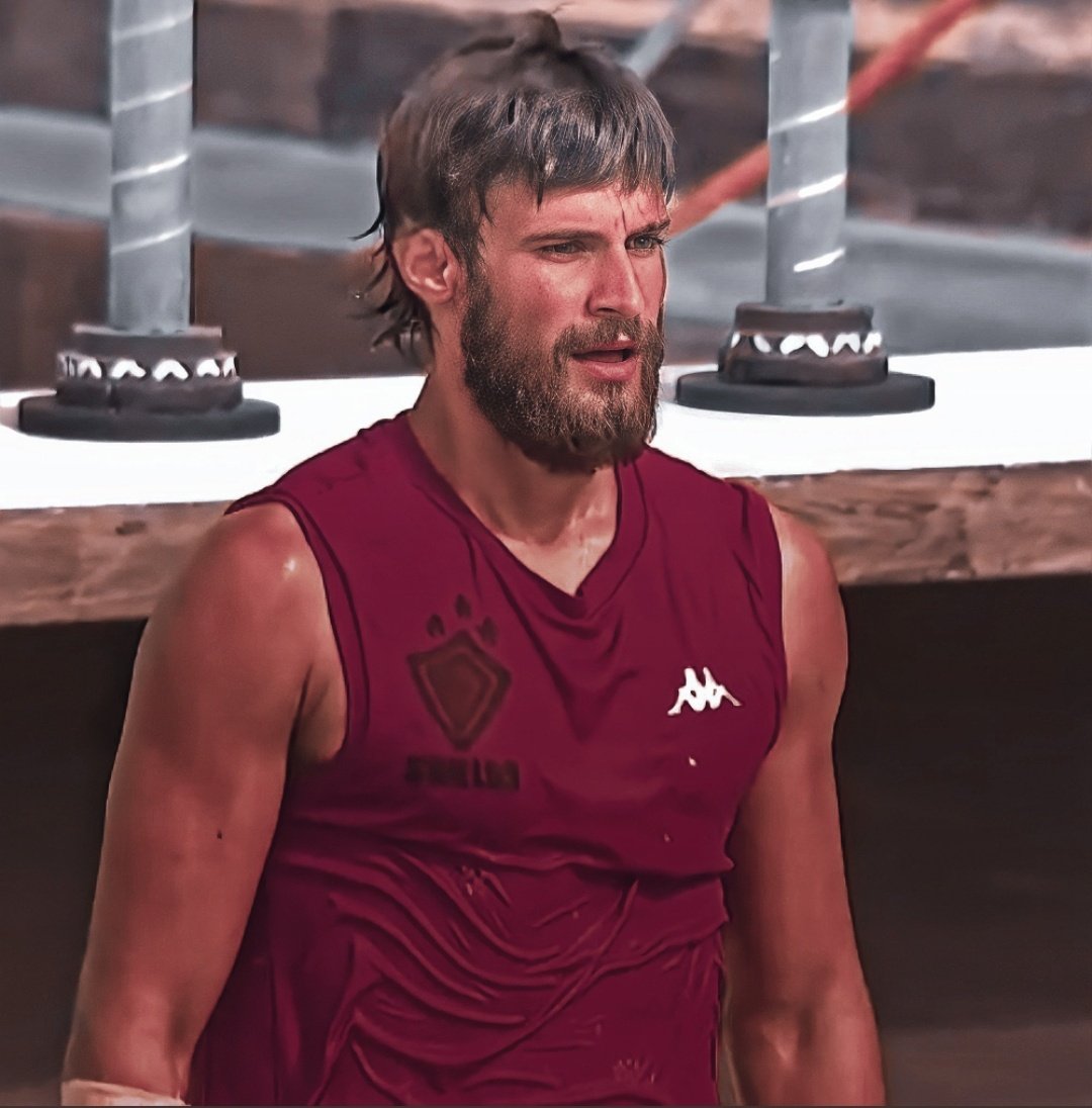 bazen bana gelir gider seni dert etmeler
#BatuhanKaracakaya