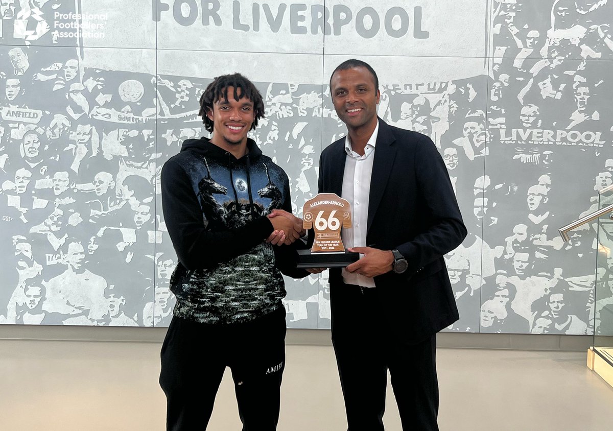 🏆 PFA TOTY 21/22 

PFA CEO <a href="/Maheta_Molango/">Maheta Molango</a> today visited <a href="/LFC/">Liverpool FC</a> to present <a href="/Alissonbecker/">Alisson Becker</a>, <a href="/VirgilvDijk/">Virgil van Dijk</a>, <a href="/Thiago6/">Thiago Alcantara</a> &amp; <a href="/TrentAA/">Trent Alexander-Arnold</a> their awards 👏🔴