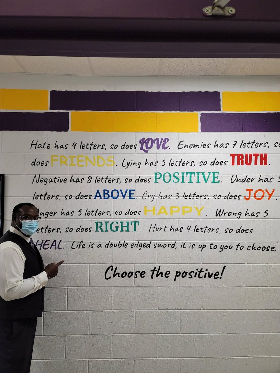 MrMuziq23's tweet photo. When the principal has this up as affirmations for the kids to say every morning. @PA_OCS is full of energy and is directed by anamazing leader. @OrangeCoSchools #FirstDayOCS #DEO https://t.co/ulk90yQiMO