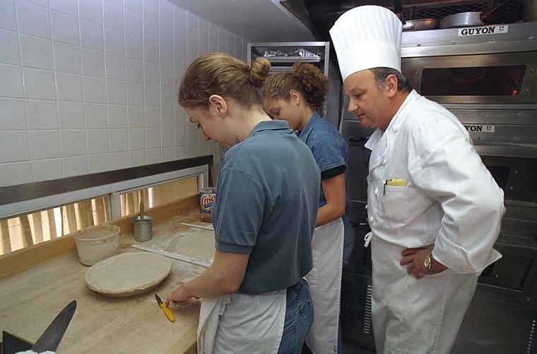 ChelseaClinton's tweet photo. Deeply saddened by the passing of Roland Mesnier, the former White House pastry chef who taught me so much (including how to make a terrific pie crust) &amp; brought joy to many people who lived, worked &amp; visited the White House over many years. Holding all who love him in my heart. https://t.co/tOnVCR8ejn