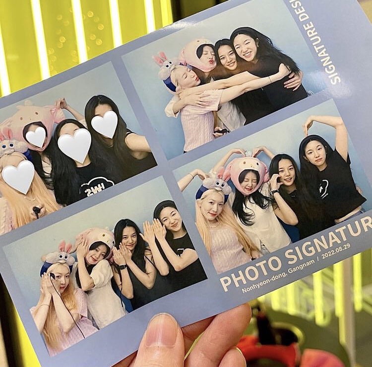 kepcatcher's tweet photo. i’m late but i just wanna say i love laboum so much and i wish them happiness in whatever they plan on doing with their lives. thank you for being laboum 💛 #8YearsWithLaboum https://t.co/2AN2oqjlHZ