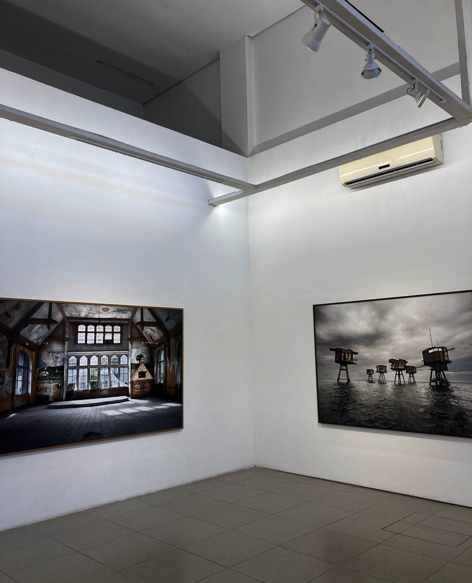 noitedosmuseus's tweet photo. 🔔A Galeria Bolsa de Arte está exibindo a exposição "Panorama Zero", da artista Romy Pocztaruk, que nos convida a pensar sobre a relação que nós, enquanto sociedade, estabelecemos com o tempo e o ambiente. Confira mais sobre essa exposição no Instagram do Noite! https://t.co/v4GCIoFvOn