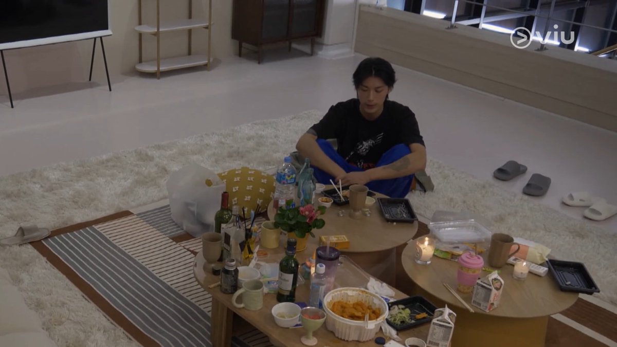 Viu_TH's tweet photo. #แบมแบม กลับมาแล้ว ! มาดูกันต่อกับความสัมพันธ์ของทุกคนในตอนนี้กัน

👥 #EXchange2 EP.10 #ดูได้ที่Viuที่เดียว 👉https://t.co/caAv1krsFb

#YURA #KIMYEWON #BAMBAM #GOT7 #SIMONDOMINIC #AOMG #Viuอ่านว่าวิว #ซีรีส์เกาหลีที่Viu https://t.co/zZcKG55pe6
