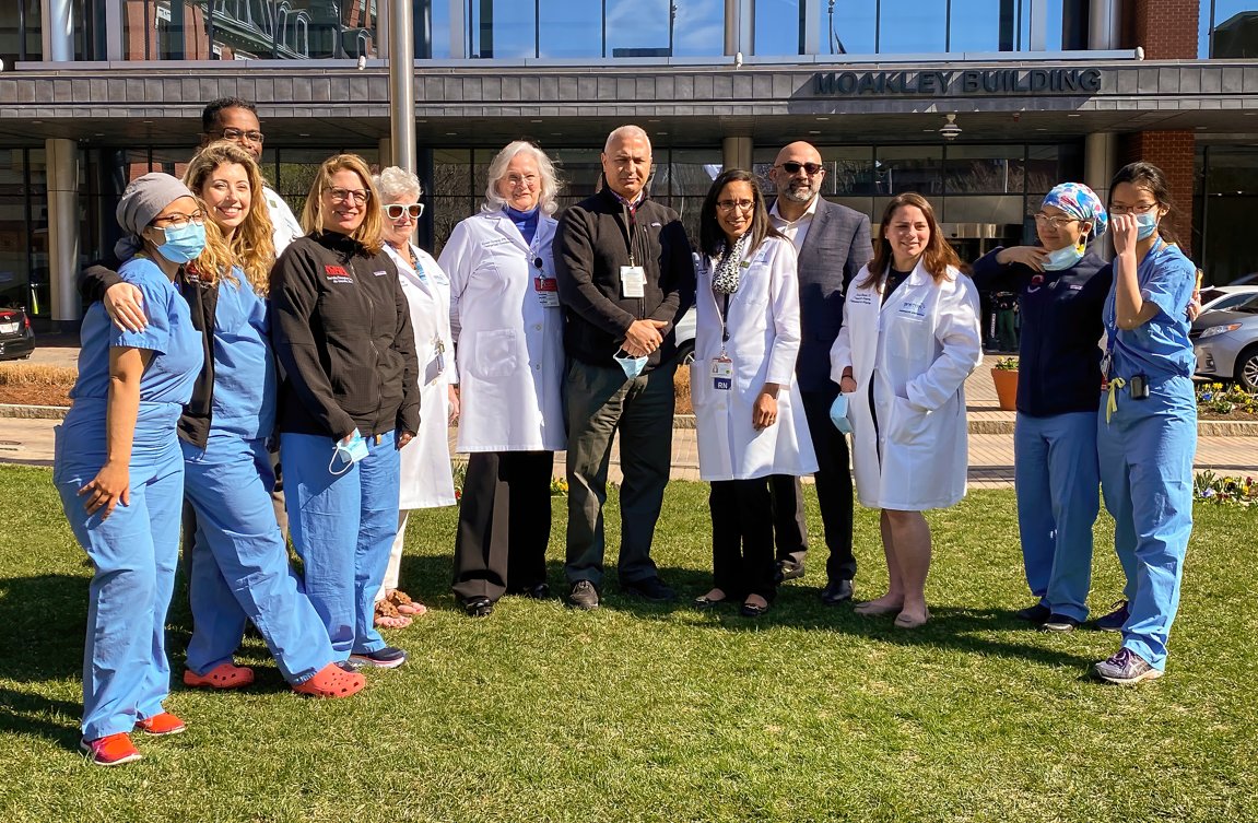 BMCSurgery's tweet photo. Heads up! Be sure to visit the @The_BMC Instagram account https://t.co/6QB8rwxZYt tomorrow, Aug. 30, for a BMC Transplant Surgery takeover. Check in as our dedicated team moves through another busy day. ⌚️🙂 @DrSarahMeade @jeanfrancis72 @TsengJennifer https://t.co/g8NvMge1Q5