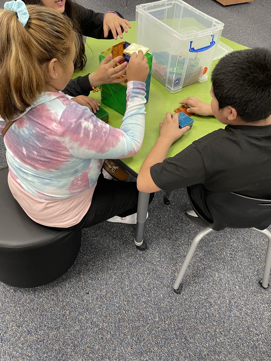 jordanmslibrary's tweet photo. My favorite day of the year- 1st ALE visit to the library! Soooo many new friends to welcome to middle school this year! ♥️ @msbrianalong @ms_quintanilla1 #librariesareforeveryone #learningthroughexploration #handsonexperience #neurodivergent #ilovethesekids https://t.co/psjj2LEYhM