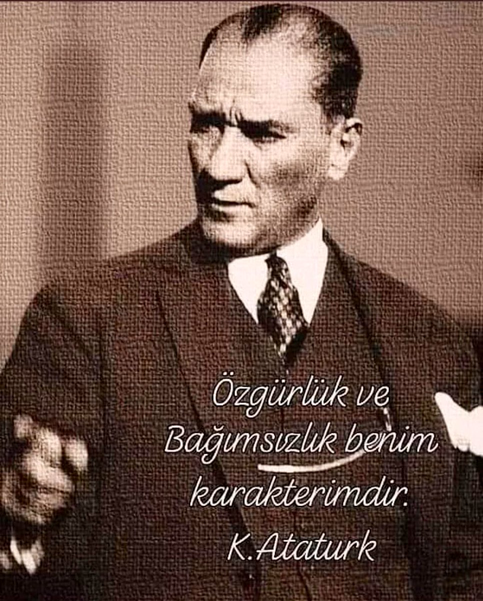 HamiAksoyy's tweet photo. Zafer Bayramımız kutlu olsun! Başta Büyük Önder Mustafa Kemal Atatürk olmak üzere, silah arkadaşlarını ve Aziz şehitlerimizi rahmet ve minnetle anıyoruz. Nice 100 senelere! 🇹🇷🇹🇷#30AgustosZaferBayrami https://t.co/E2ENLxsM2Z