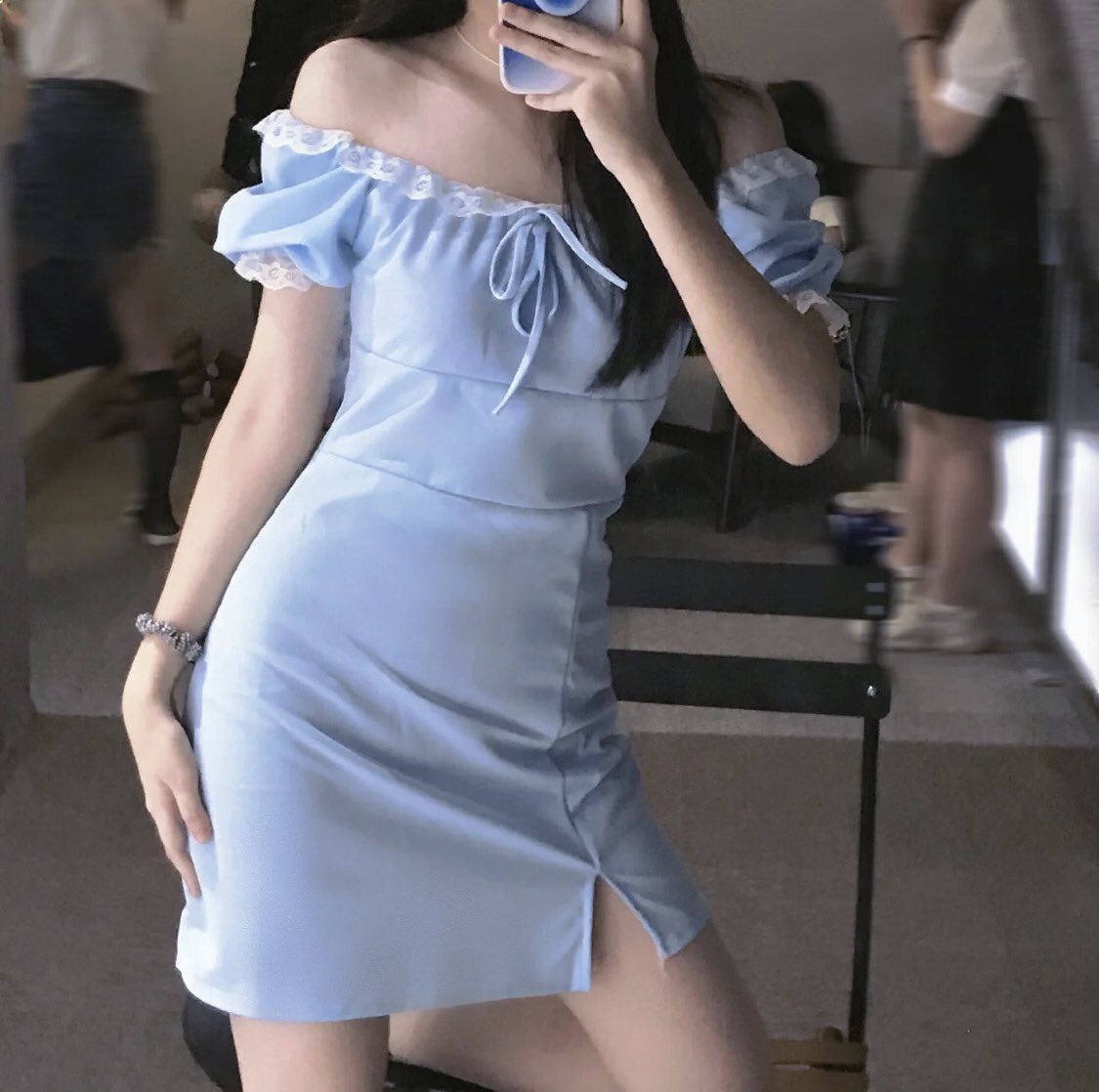 xenW11's tweet photo. #寂寞 #孤独 蓝色妖姬这一款更吸引🙈🙈 https://t.co/CSASZyWEv5