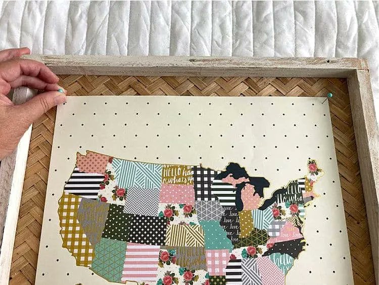 janicco's tweet photo. This article points out how many ways you can customize affordable frames/prints to make #homemade #walldecor!  https://t.co/e5FU5mYQZt https://t.co/IPSkOYg9gY