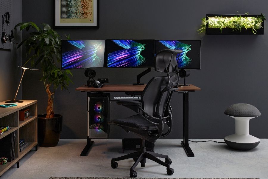 DesignWell365's tweet photo. Humanscale has released a new curated collection of gaming furniture, adding a welcome element of play to their office line-up. https://t.co/mSXo2tG5zR https://t.co/4DmxeO6uep