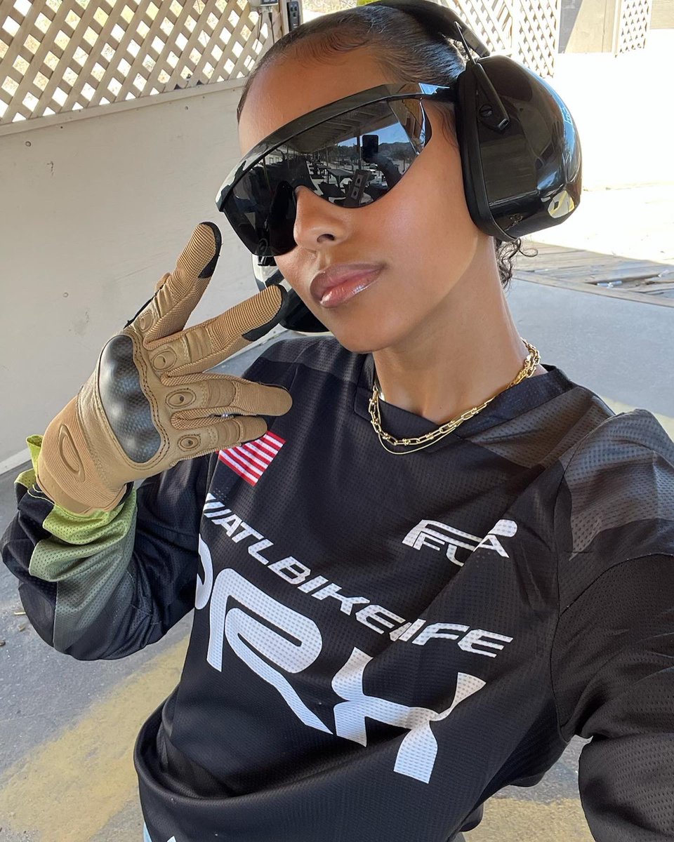 PINKFLAMINGOUSA tweet media