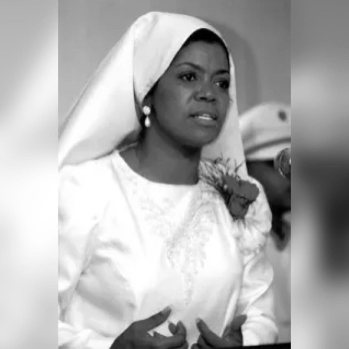 MosqueFlow's tweet image. 🤲🏽 May Allah be pleased with our beloved Sister, Student Minister, @DrAvaMuhammad. Prayers and condolences for the family, Believers and everyone who loves her. We’re forever thankful to Allah for the life and example of Sister Ava Muhammad ✨