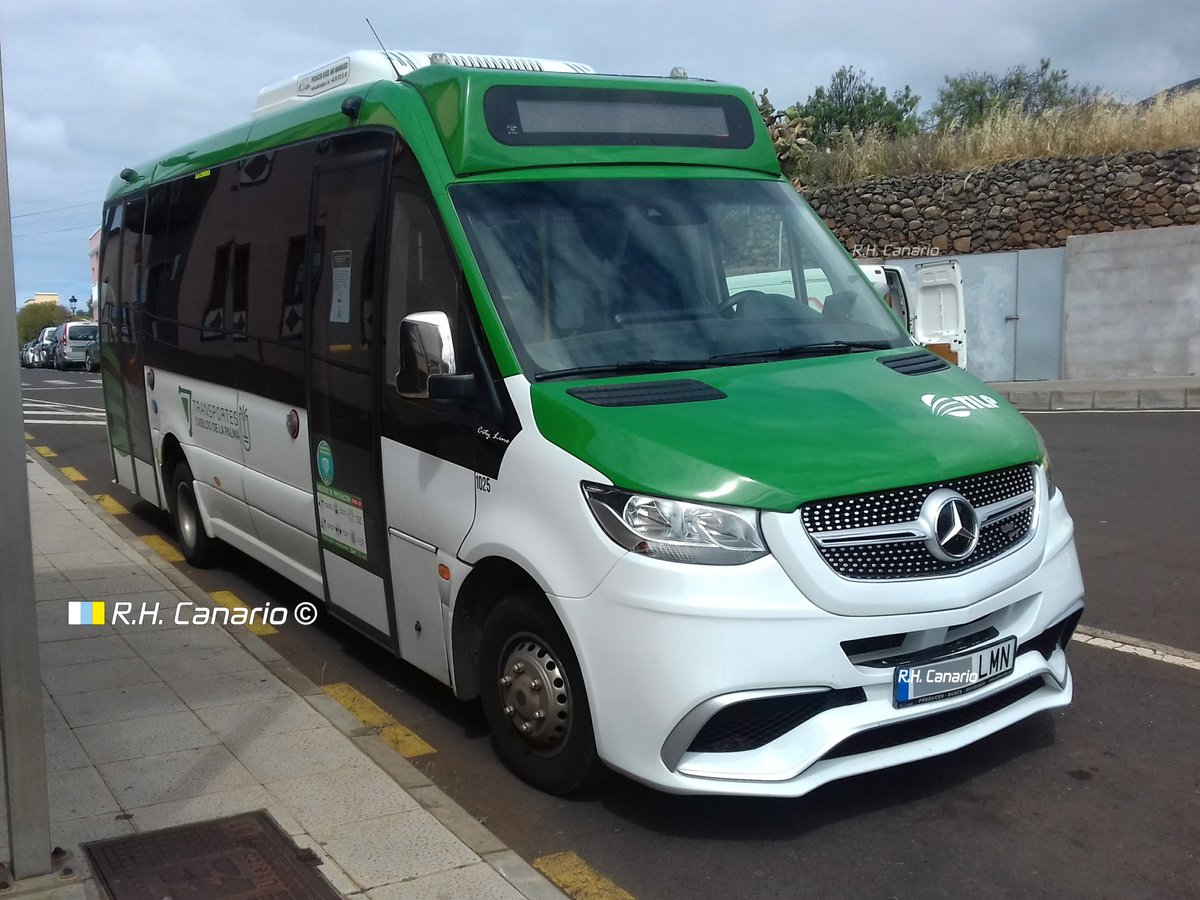 modcanario's tweet photo. 🇮🇨 Micro Guagua de Transportes La Palma
🇩🇪 2018 Mercedes-Benz Sprinter AMG Auto Cuby City Line [W907]

#MercedesBenz #MercedesBenzSprinter #AutoCuby #AutoCubyCityLine #Guagua #Guaguas #LaPalma #TransportesInsularLaPalma #TILP #BUS 

🌐©️🔗 Album #Flickr: https://t.co/Mdt7tGWqxC https://t.co/JDaJqjYrqy