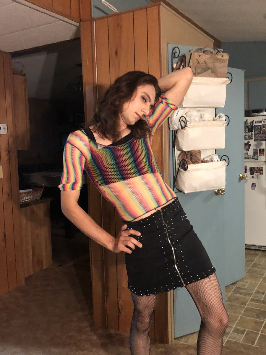 RubyTheRuthless's tweet photo. #badgirl #feelinfem would you hit on me if you saw me at the club? https://t.co/hHzW6yWOWD