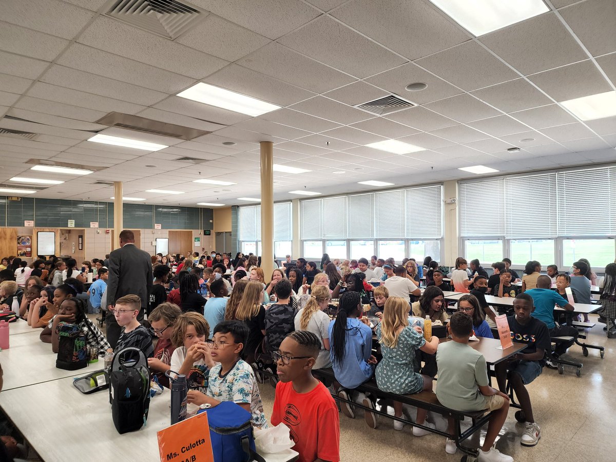 micahwigs's tweet image. We had an awesome first day of school at Parkville Middle School today. The students were excited, the teachers were motivated, and the admin team was seamless! I am  pleased!@ParkvilleMS #FDOS