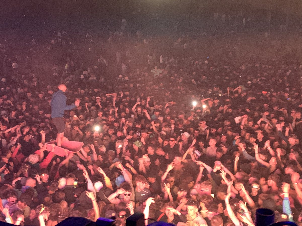 doktored's tweet photo. Leeds Festival you were fab! I’m done in. @piccadillyparty good vibes and late nights brought to you by  @F1SoundCoLtd @DJDannyOliver @rachelfhume Eddie and Lewis @DaveDuracell Jen on Lights. https://t.co/KHsaMulY7W