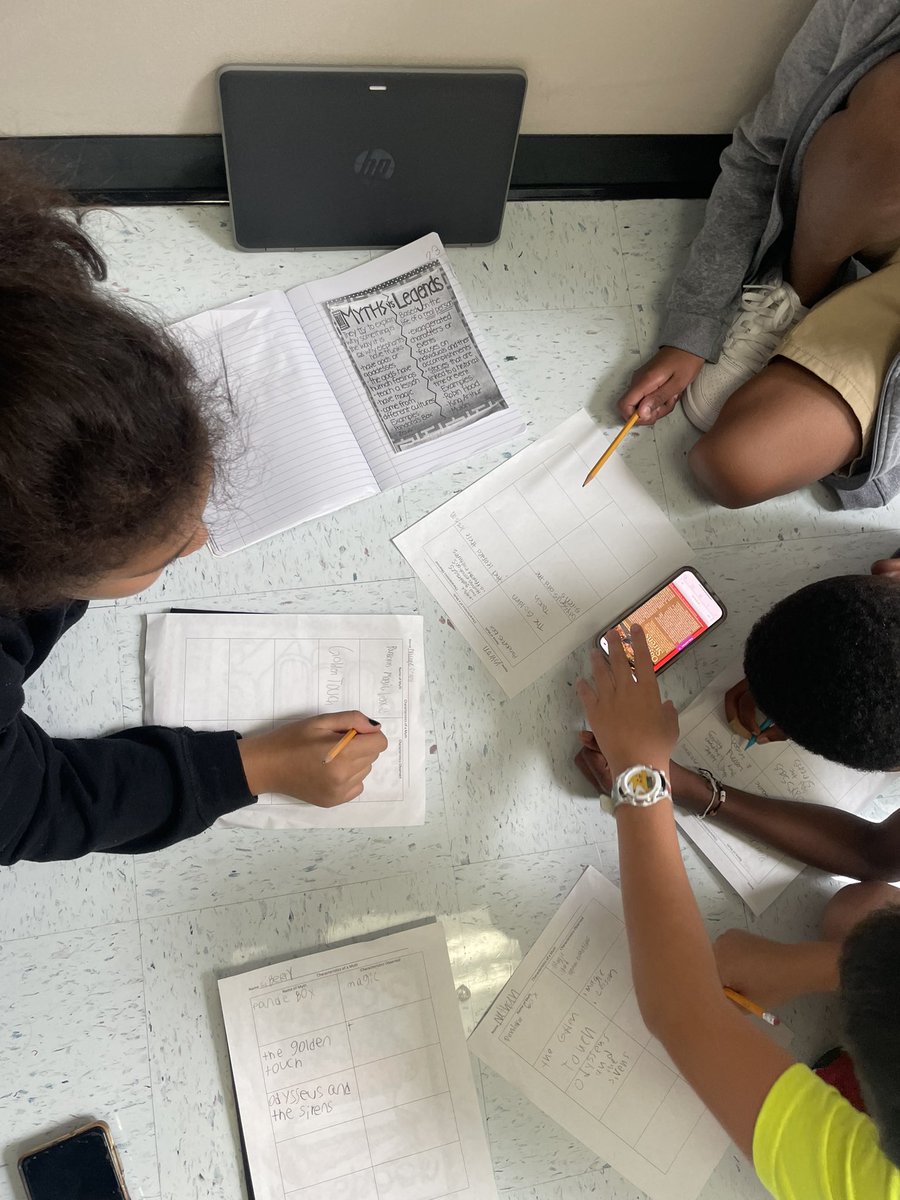 Mrs_Cooper_SME's tweet photo. Today we are exploring myths using technology! 🤩 #LLE #5thgrade https://t.co/gtNWrhW3xf