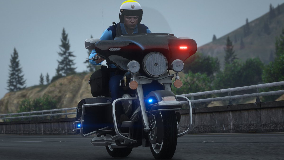 alaskagamingus's tweet photo. Here at AlaskaPD, our Motor Units are always ready to go on high speed pursuits and control traffic on the highways of Alaska. You wanna become a Motor Unit? You can join below

https://t.co/ge0C8OShkv

Photo Credits: [G. O'Conner] 

#FiveM #MU #roleplay #AlaskaPD #Alaska https://t.co/HA44ZuQCT0