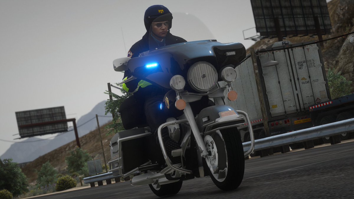 alaskagamingus's tweet photo. Here at AlaskaPD, our Motor Units are always ready to go on high speed pursuits and control traffic on the highways of Alaska. You wanna become a Motor Unit? You can join below

https://t.co/ge0C8OShkv

Photo Credits: [G. O'Conner] 

#FiveM #MU #roleplay #AlaskaPD #Alaska https://t.co/HA44ZuQCT0