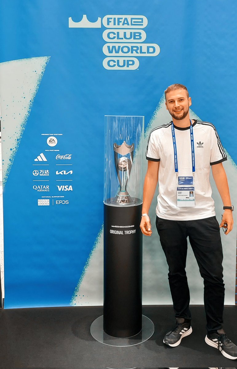 ViB_Vince's tweet photo. 🇩🇰 Throwback

#copenhagen #denmark🇩🇰 #fifae #FIFA22 #easportsfc #fifa23 #summer22 #throwback #fifa #easportsfifa https://t.co/lruMldCJuk