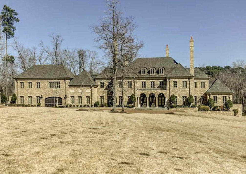 Beale Street Bears on Twitter: "Ja Morant purchased his new home from  former Grizzlies player Kyle Anderson, according to the Memphis Business  Journal. Here are some photos of the swanky, 13,000 sq