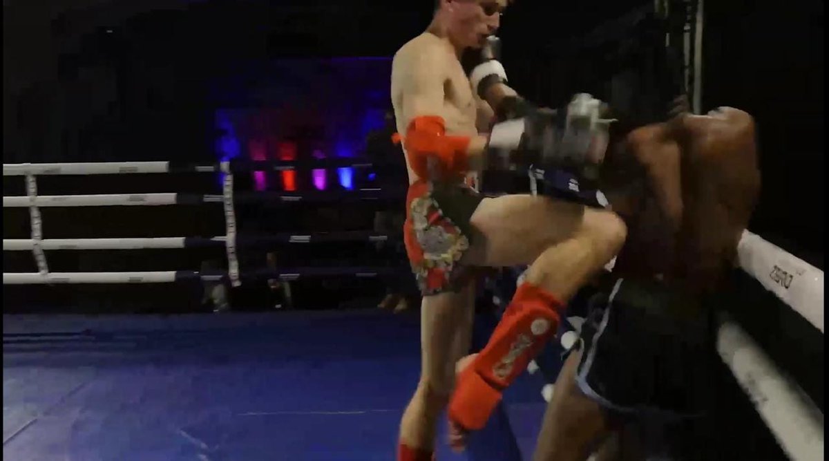 WattonKru's tweet photo. The art of 8 limbs #muaythai 🙏 Flying Knee to the body. My toughest fight to date 🥊 @WSACenturion @Tshi_Nakanyane #fighting #fight #fightnight #title https://t.co/eNyacouneu
