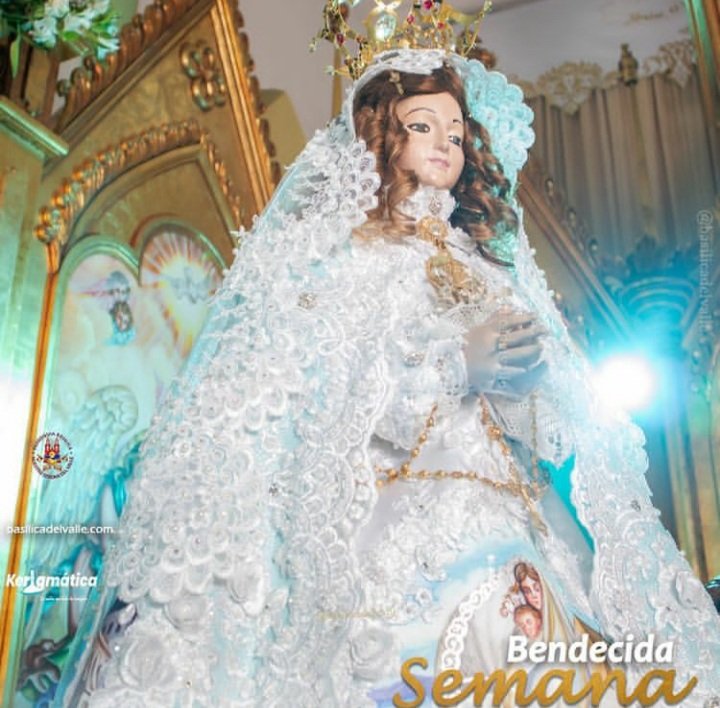 agomezmarval's tweet photo. Madrecita esperando con amor, fe y devoción tu bajada! Bendiciendo Virgencita. 
#maríalainfluencerdedios https://t.co/8mRFNkx319