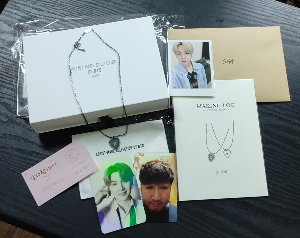 athndrc's tweet photo. Aaaccckkk thank you so much @seoulchildph for delivering this safely π₯° Kilig na kilig me!!! Kahit sa freebie nyahahaha. Apakacute π Thanks also for being so friendly! Til our next budol ππ #SCPH_TYBEE https://t.co/yxBn63hX1I